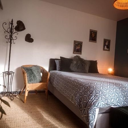 Bed and Breakfast Chez Guilem Saint-Maixent-lʼÉcole Zewnętrze zdjęcie