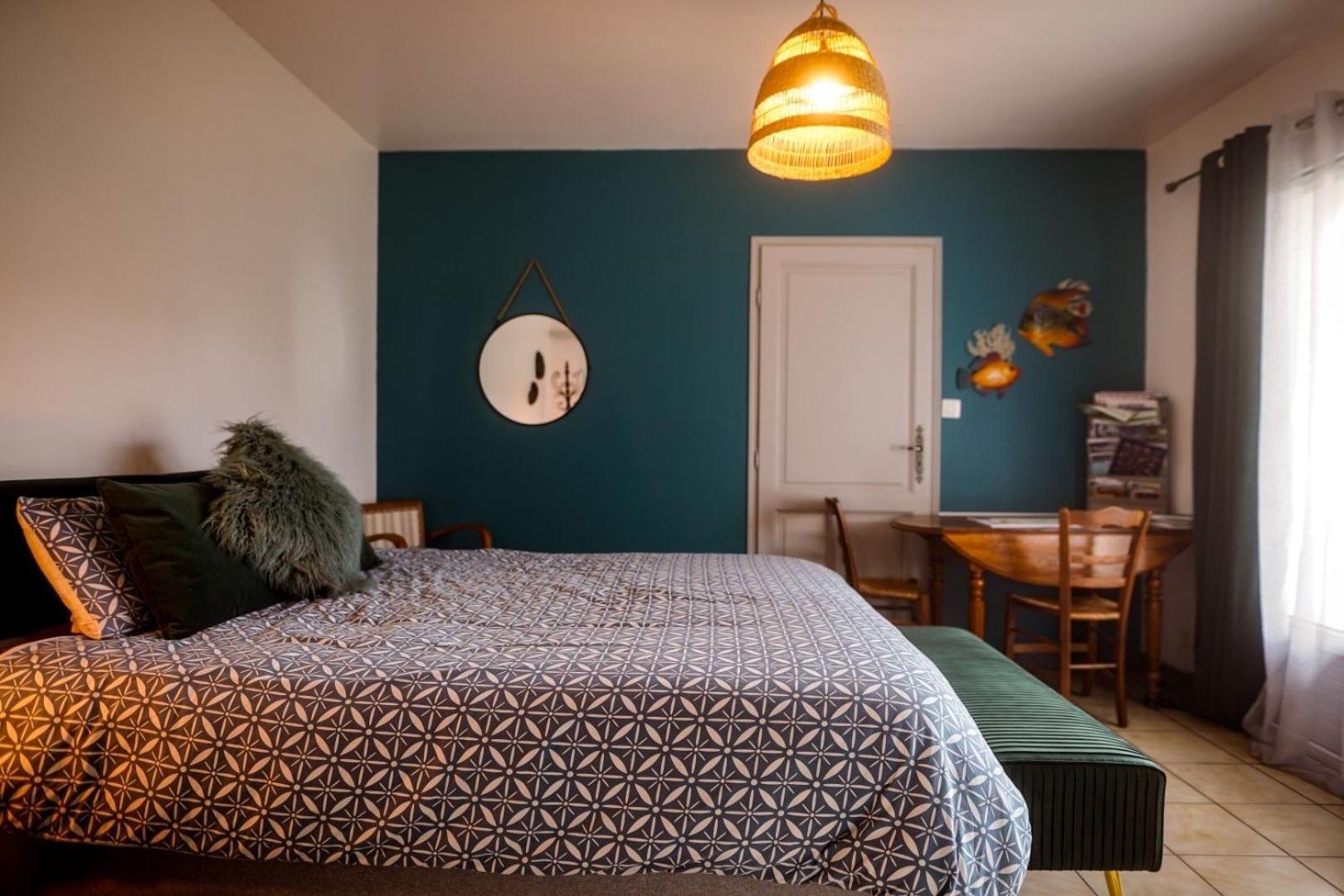 Bed and Breakfast Chez Guilem Saint-Maixent-lʼÉcole Zewnętrze zdjęcie